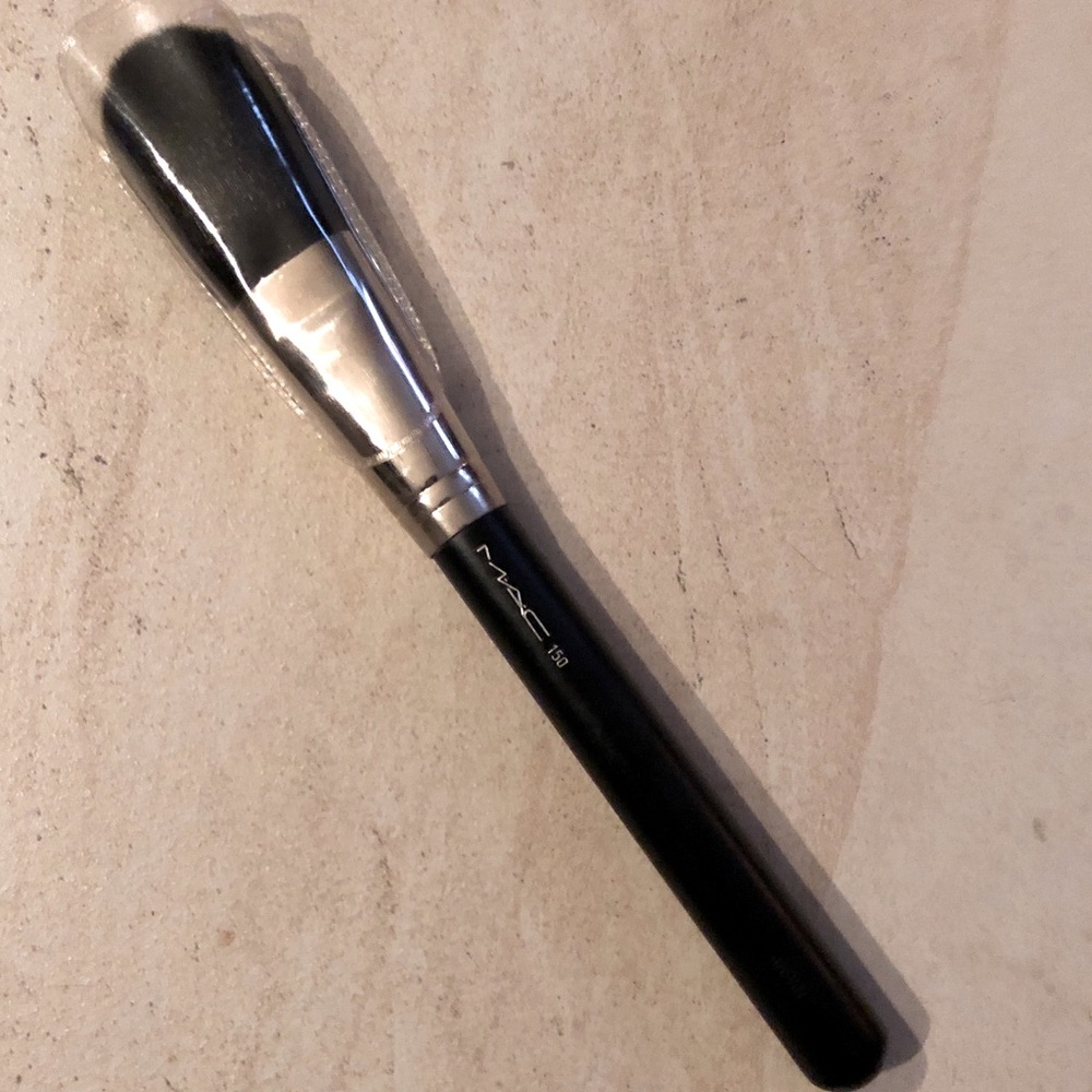 🆕 MAC Brush 150- Natural not synthetic